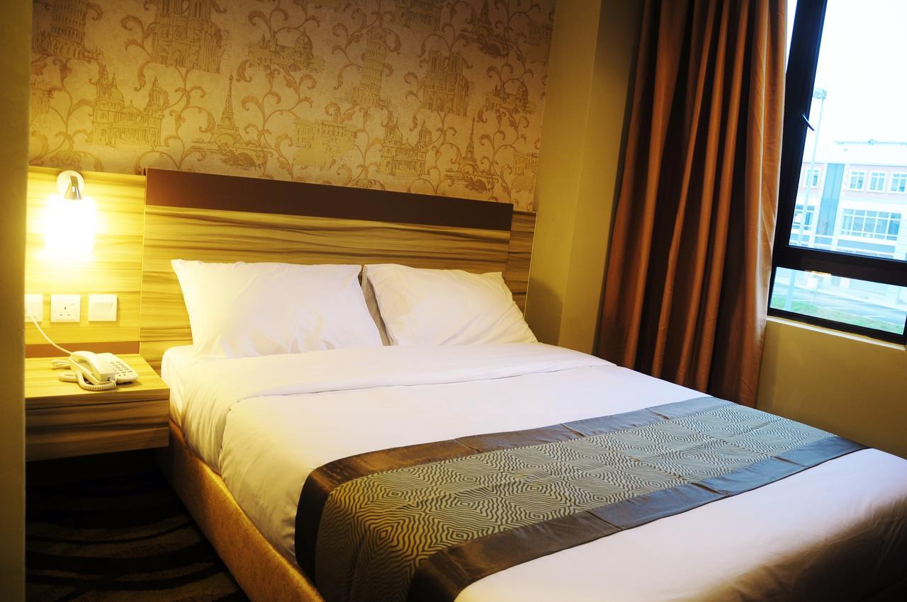 Hotel Zamburger Victory City Johor Bahru Phòng bức ảnh